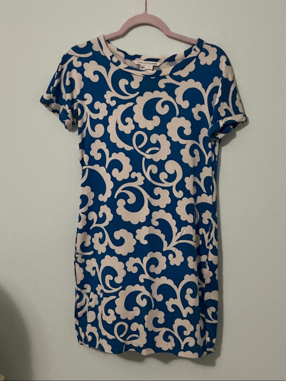 Diane Von Furstenberg Blue and White Scroll-Print Tunic size 6